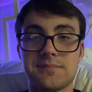 Meet your Posher, Logan